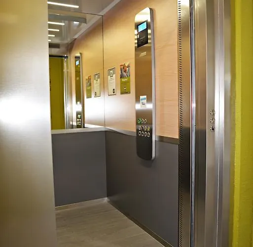 Hotell Ales - Pole Mecanique 3*